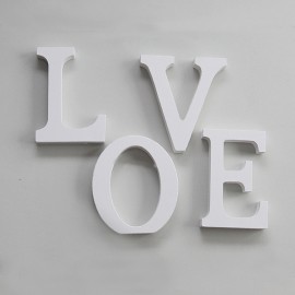 Drevený nápis LOVE